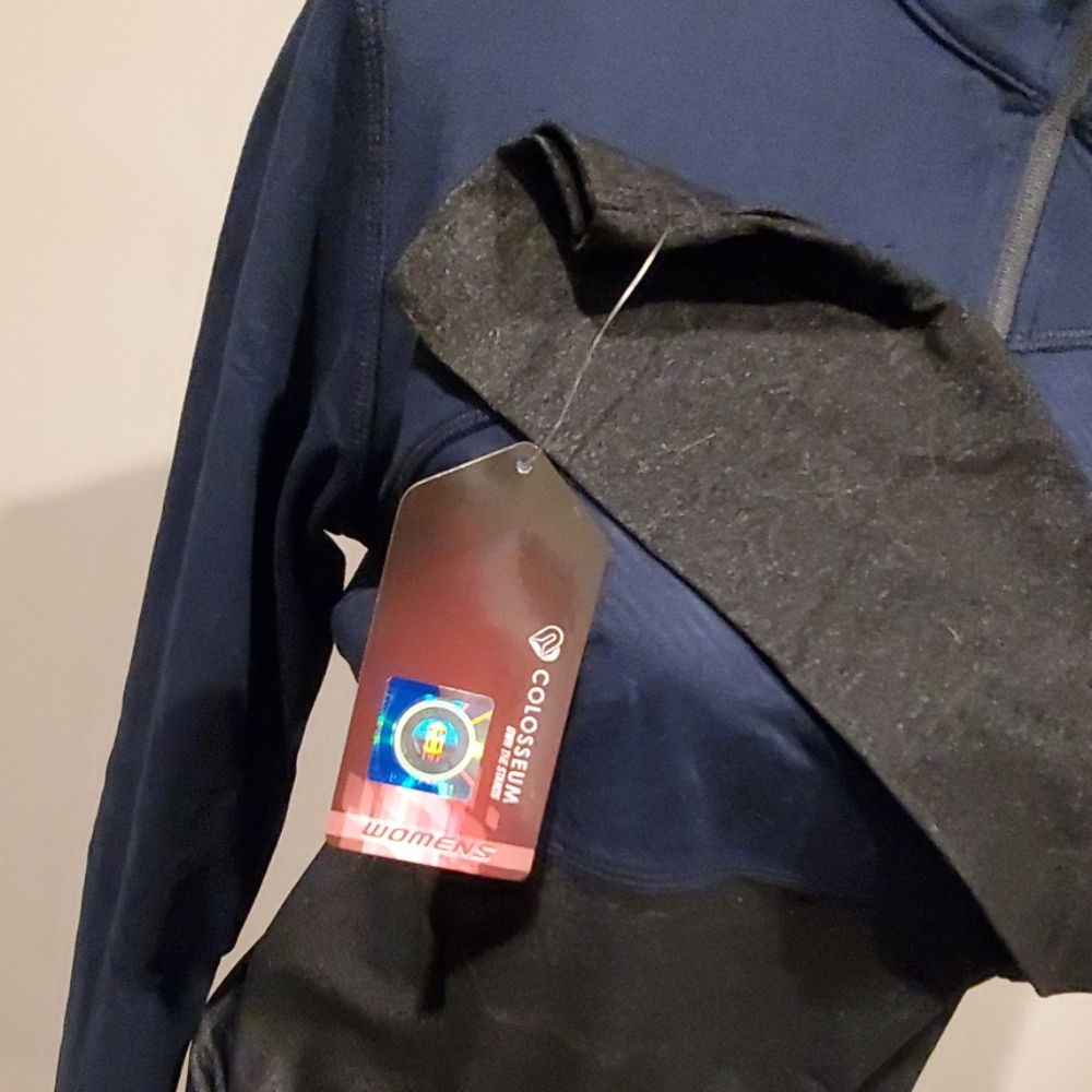 NWT NCAA Arizona Wildcats pull over - Picture 5 of 7